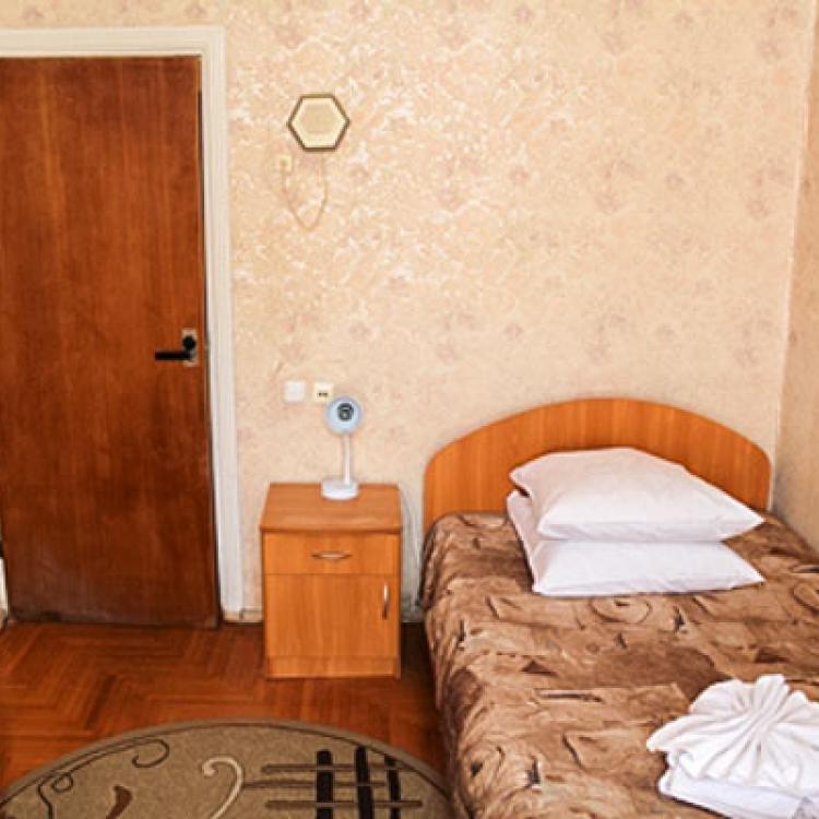 Интерьер 1 местного 1 комнатного 3 категории 2-3 этажи санатория Целебный ключ в Ессентуках